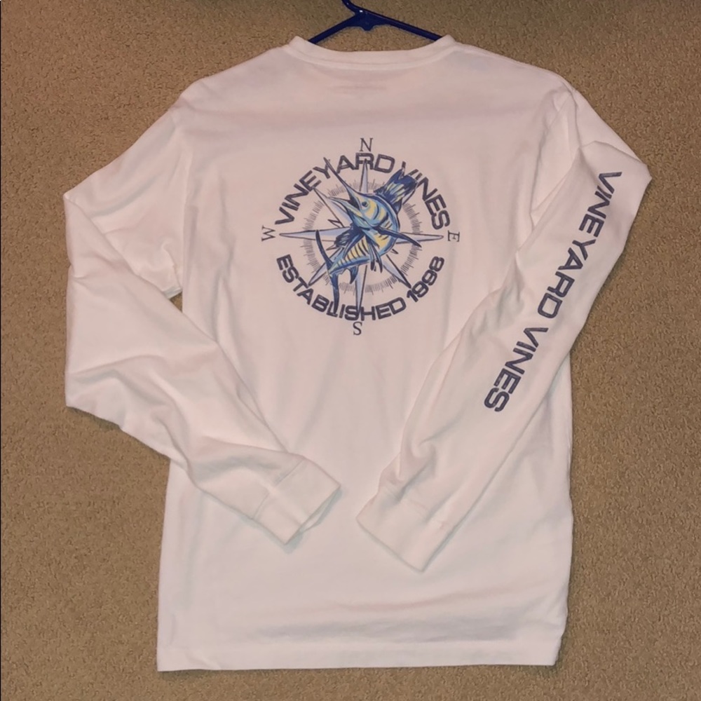 Vineyard vines shirt - Picture 2 of 2